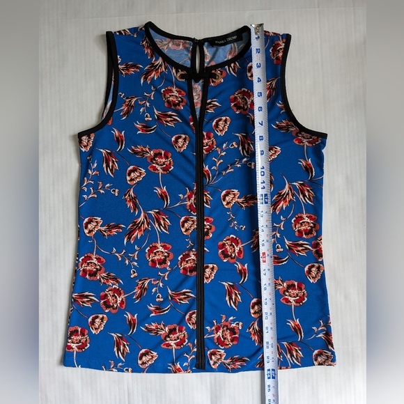 Ivanka Trump Sleeveless Blouse Floral Print - Picture 5 of 7